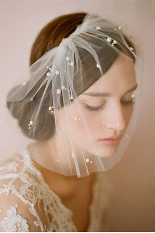 Special Promotion Short White Bridal Veil with Pearls