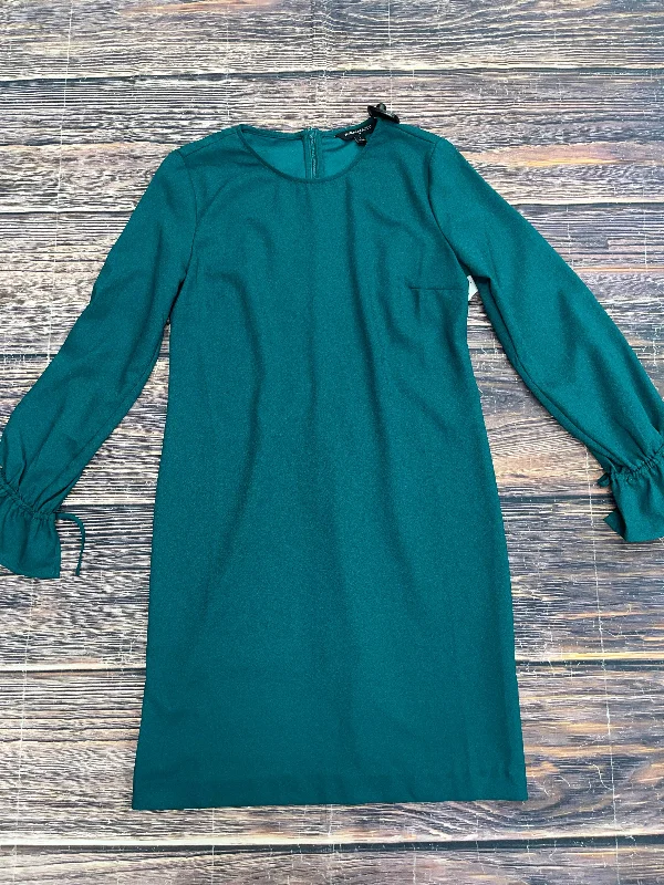 Epic Deals Green Dress Casual Short Banana Republic, Size Xs